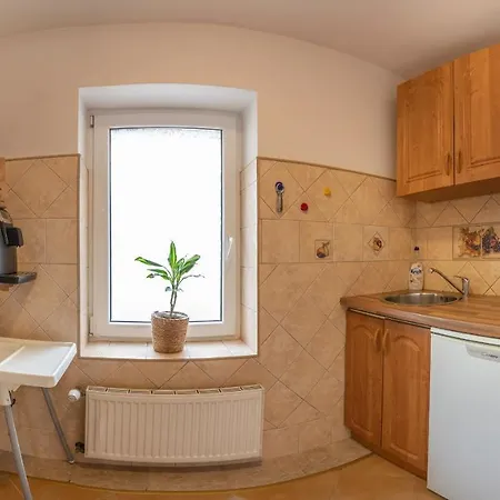 Nad Potokiem 3*