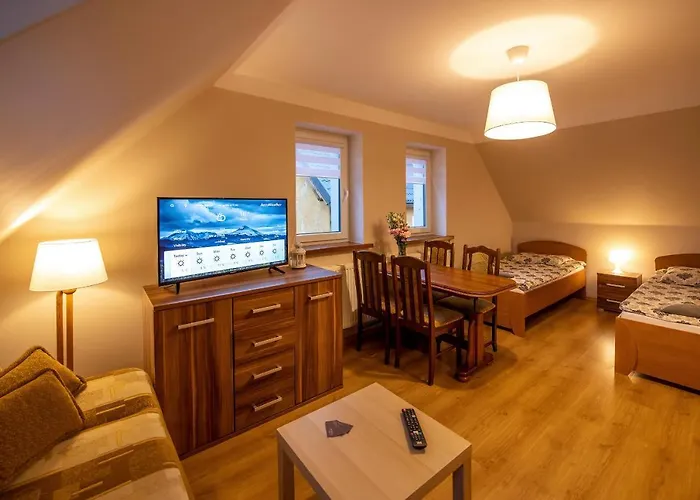 Nad Potokiem 아파트호텔 3*